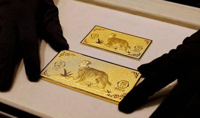 黄金上涨422卢比 白银上涨113卢比