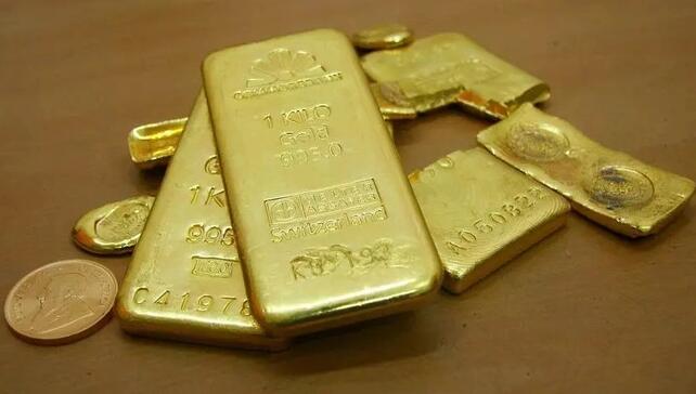 今日黄金价格:黄色金属闪耀 白银接近63000卢比大关